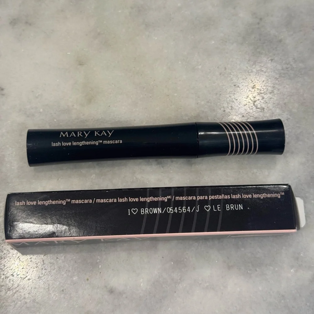 Mary Kay Lash Love I 🤎 Brown Mascara, NIB